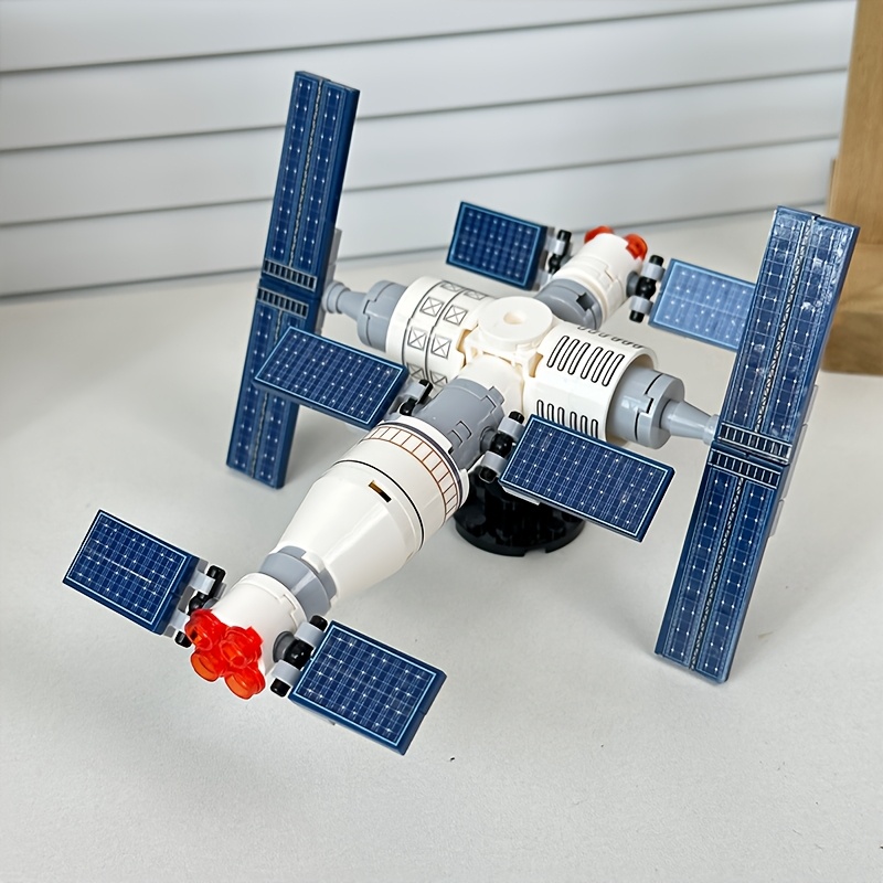 Space Explorer Building Block Set, International Space Station
